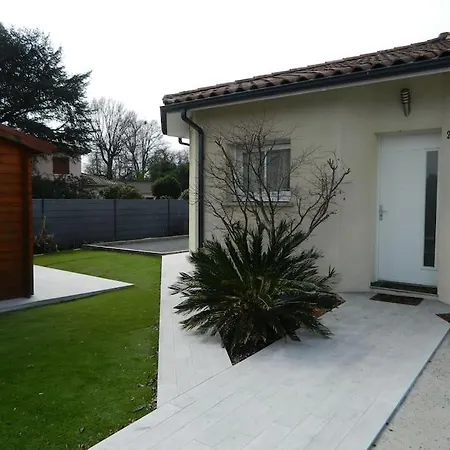 Feriehus Maison De Vacances Avec Piscine